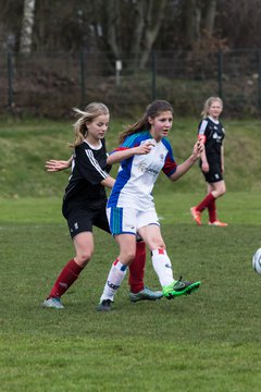 Bild 135 - wBJ SV Henstedt Ulzburg - TSV Sch�nberg : Ergebnis: 5:2